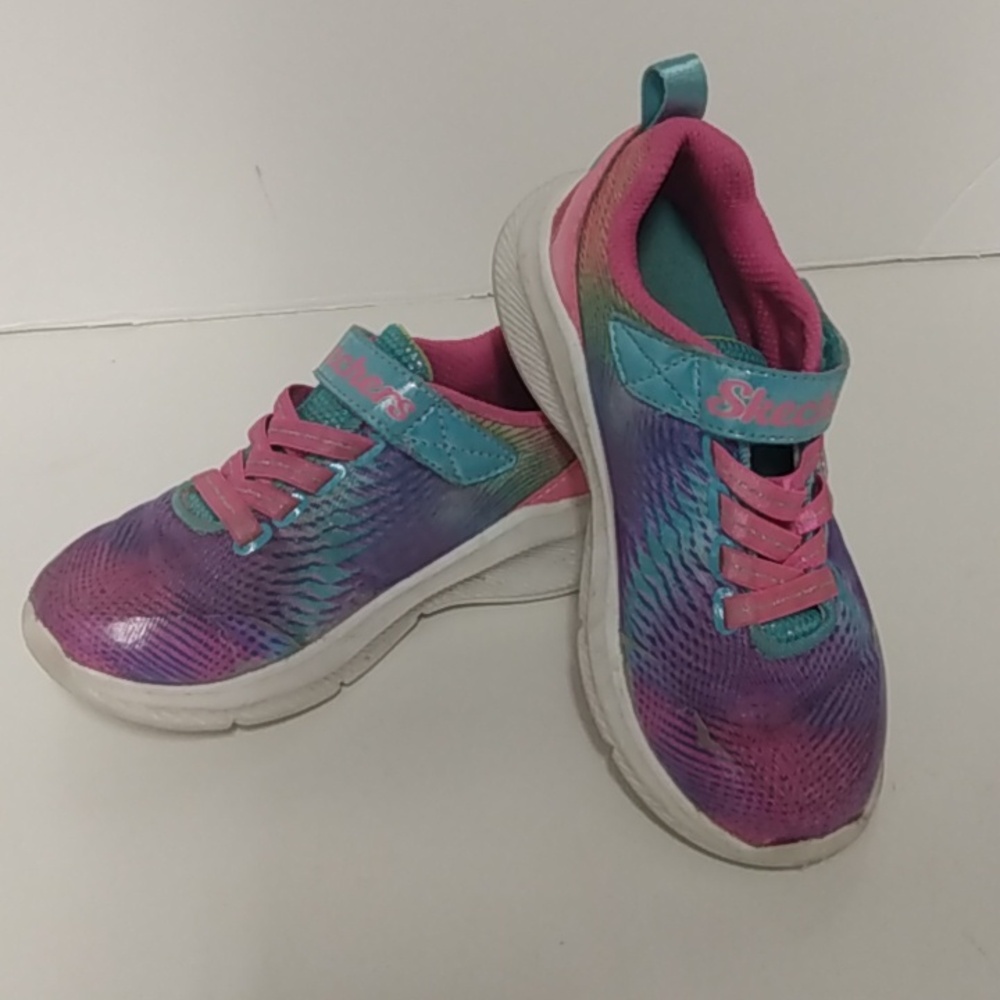 Skechers sneakers youth size 11 pink/purple and blue